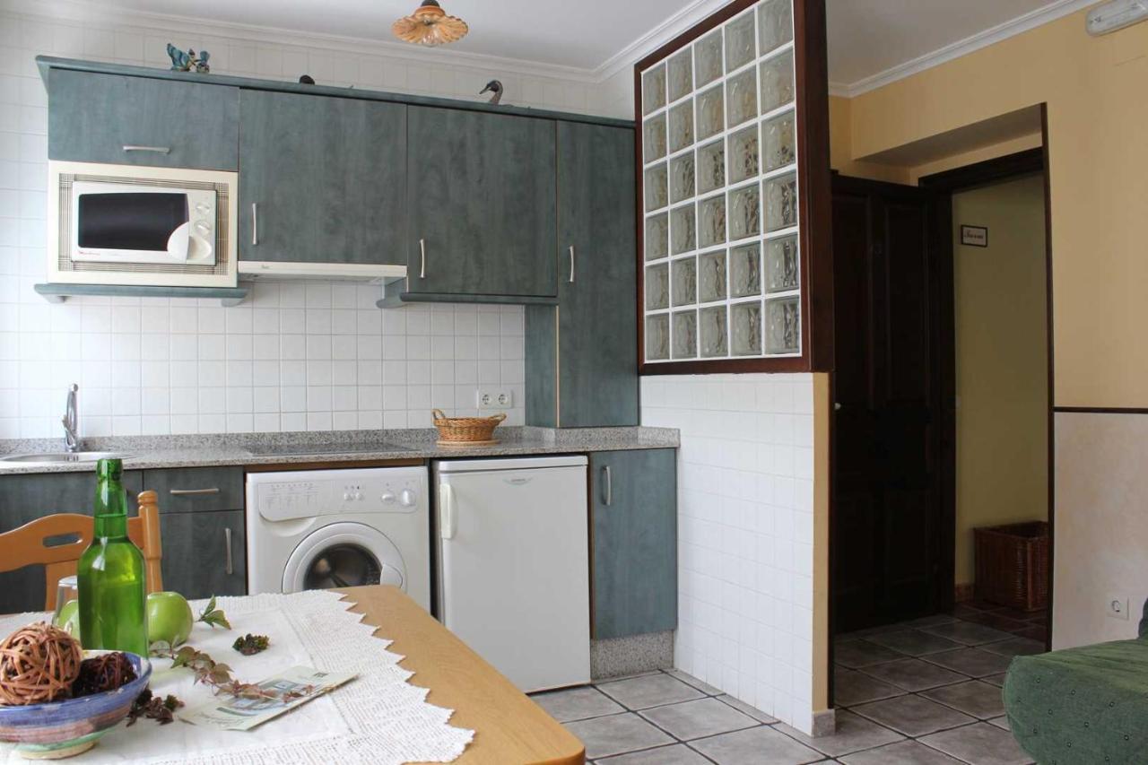 Apartamentos Casa Germana タピア・デ・カサリエゴ エクステリア 写真