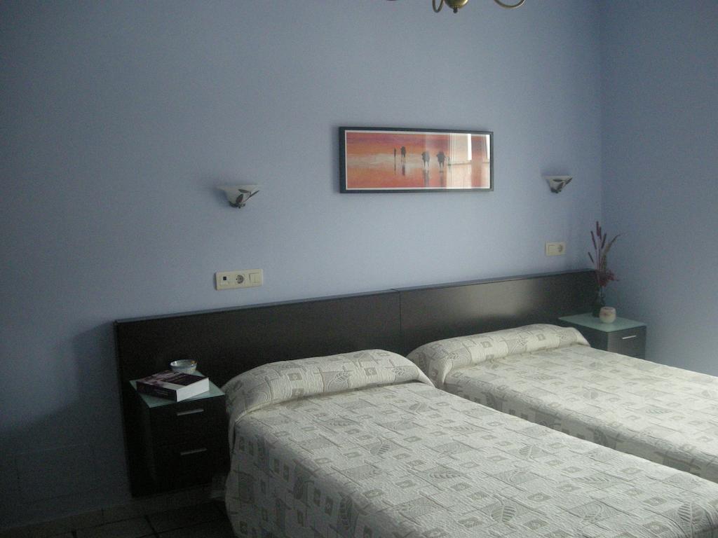 Apartamentos Casa Germana タピア・デ・カサリエゴ エクステリア 写真