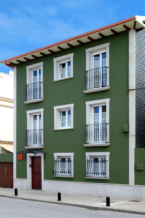 Apartamentos Casa Germana タピア・デ・カサリエゴ エクステリア 写真